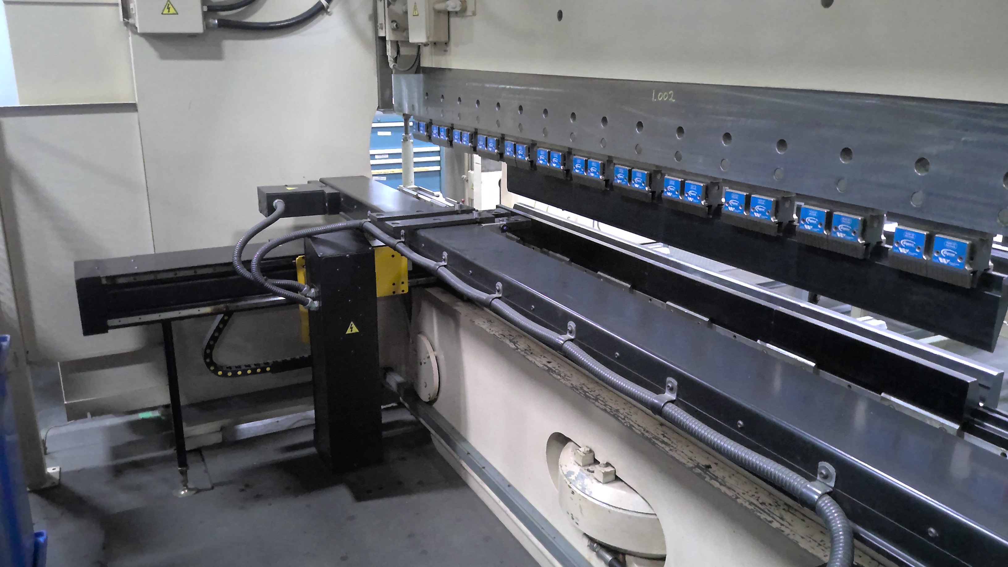 175 Ton X 12’ Cincinnati Model1750AF10+  Autoform Plus CNC Hydraulic Press Brake     New 2007